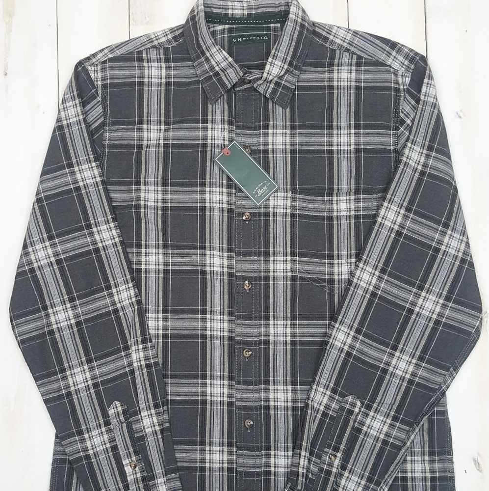 Mens Plaid Shirt: Medium Long Sleeve Button Down